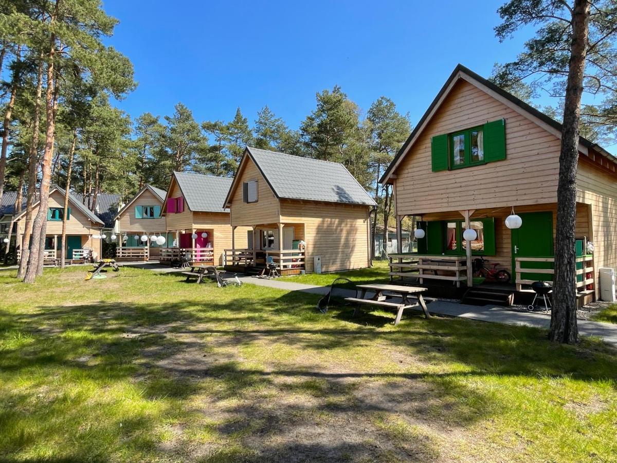 Kolorowe Domki Поберово Экстерьер фото