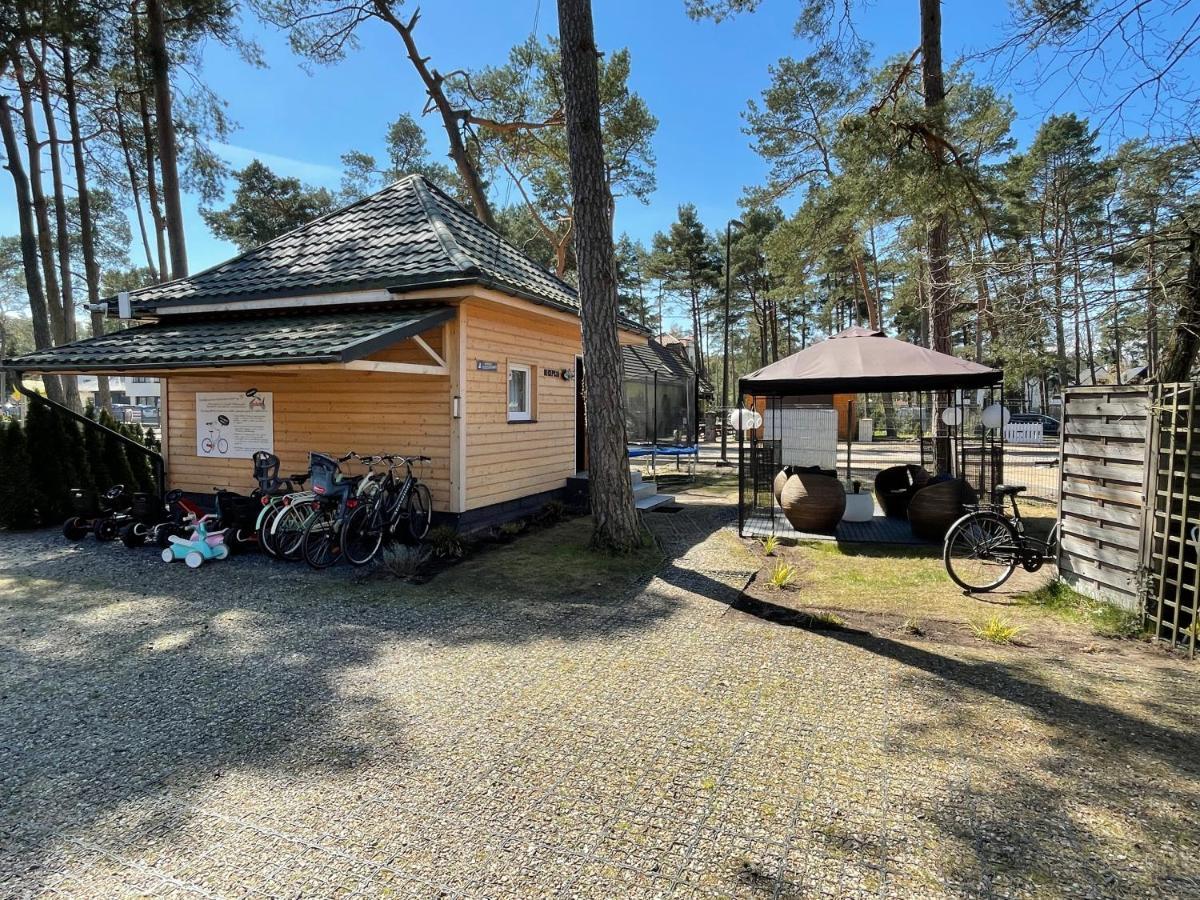 Kolorowe Domki Поберово Экстерьер фото